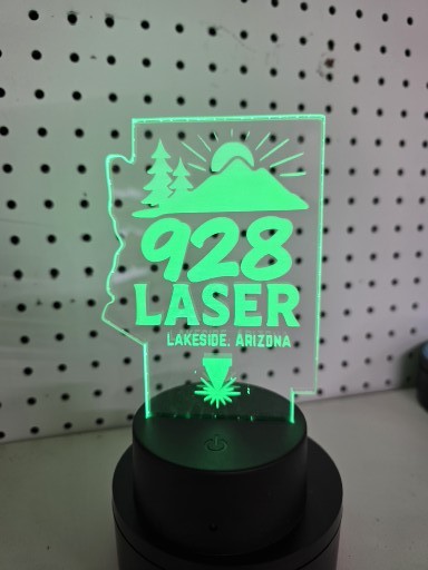 Premio acrílico personalizado de 1/4" con base iluminada