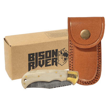 Navaja plegable Bison River de 3 3/4" con hueso, hoja de damasco y funda de cuero, personalizada para ti.