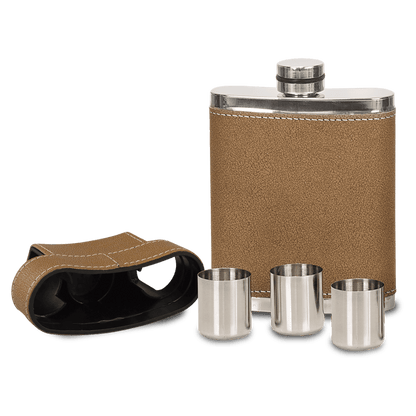 Frasco de cuero personalizado de 70 oz con 3 vasos de chupito