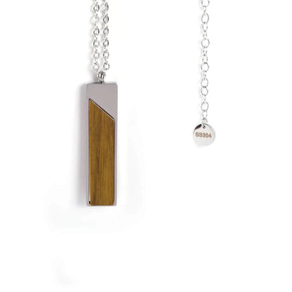 Collar colgante de madera personalizable